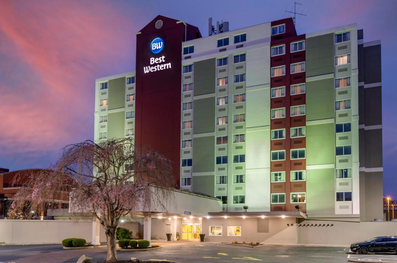 Charleston Tower Hotel Exterior photo