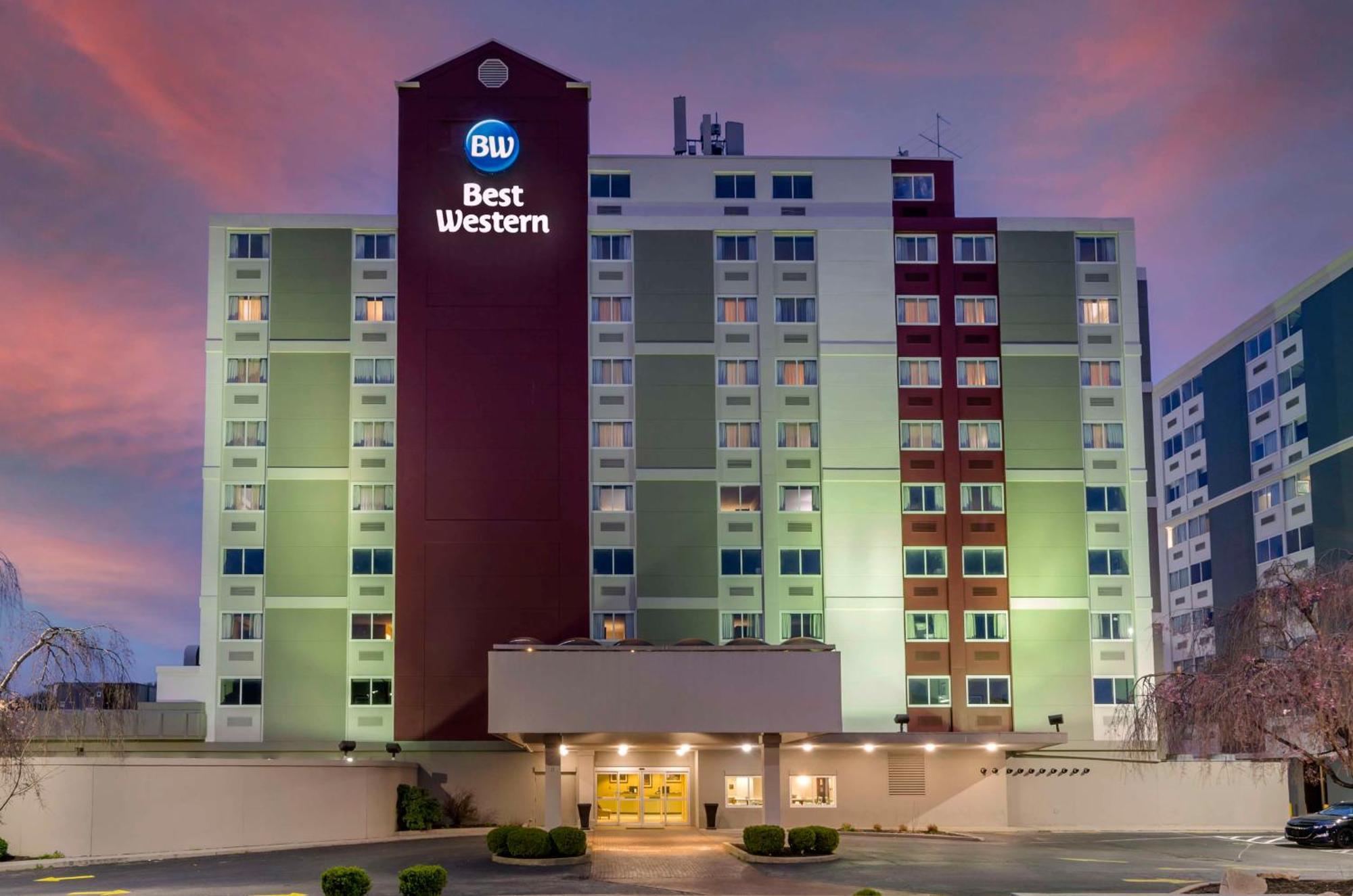 Charleston Tower Hotel Exterior photo